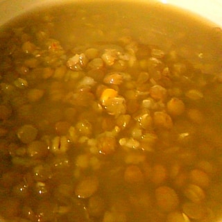 皮付レンズ豆玄米ご飯とうもろこしもち麦唐辛子スープ